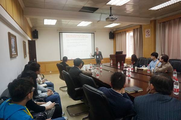 clip_image008.jpg //202.117.3.237:8080/_mediafile/contribute/2016/04/12/1tbycv62du.jpg